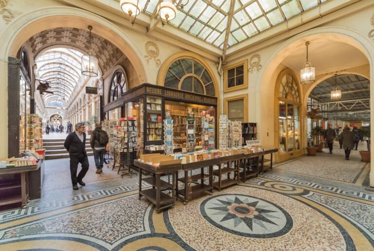 passage couvert parisien peu fréquenté
