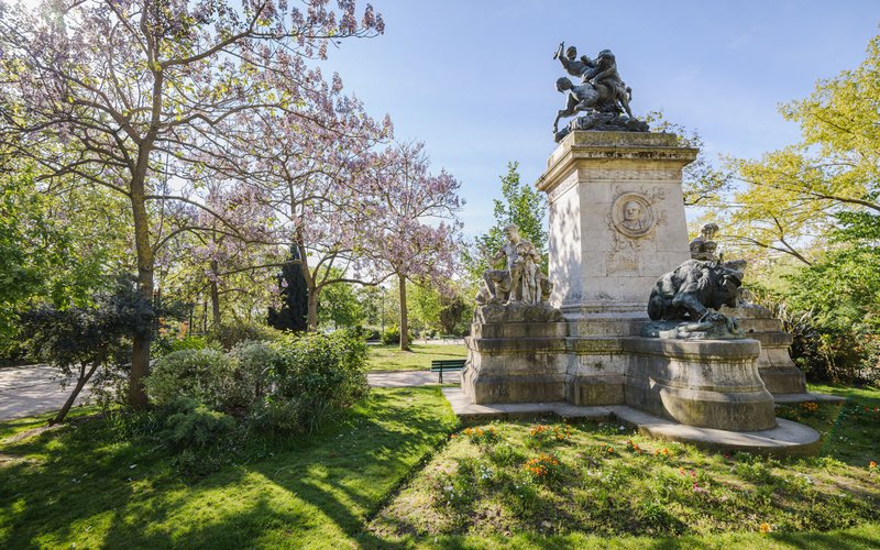 Pointe arborée du square Barye au bout de l'île Saint-Louis
